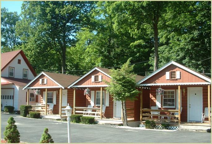 Seven Dwarfs Motel & Cabins Lake George Eksteriør bilde