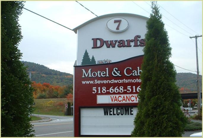 Seven Dwarfs Motel & Cabins Lake George Eksteriør bilde